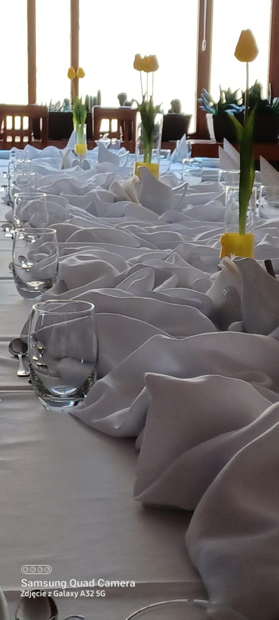 Wielkopolanka Pokoje Goscinne I Restauracja Chodziez Luaran gambar